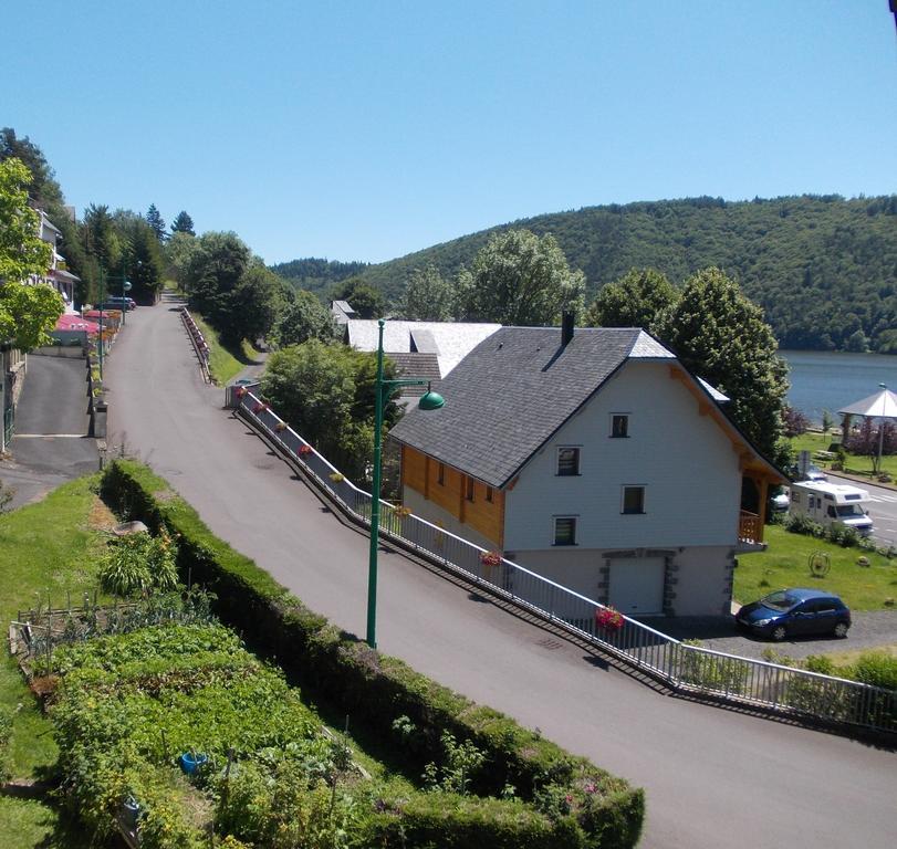 La Vue Sur Le Paradis Apartment Chambon-sur-Lac Room photo